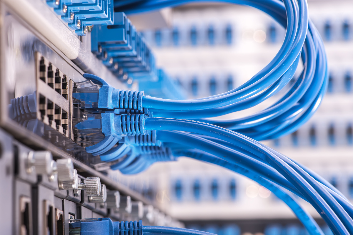 Sets of cables properly organized and structured for efficiency